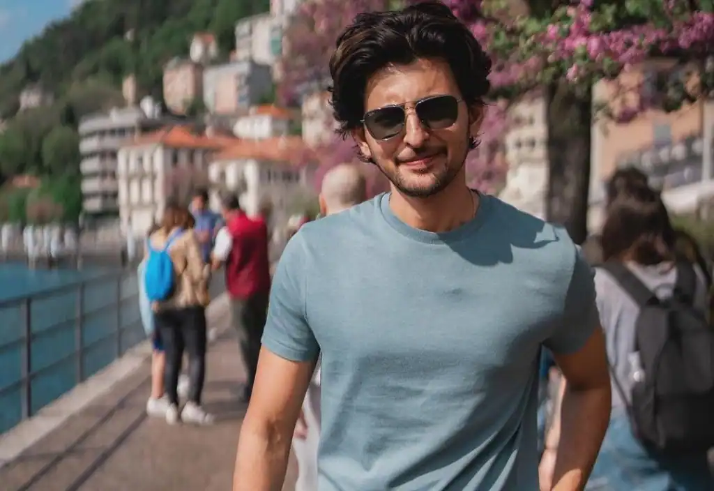 Darshan Raval in foreign